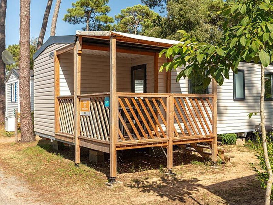 Camping Méditerranée Plage - Mobilheim 6 personen - Homair Mobilheime auf dem Camping de la Méditerranée Comfort | 3 Zi. | 6 Pers. | Einfache Terrasse in Portiragnes Plage, Vias