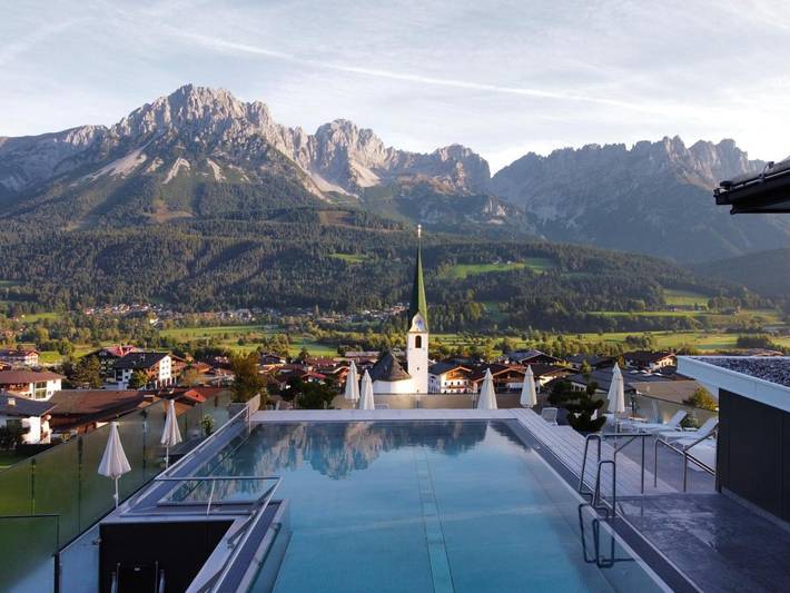 Hôtel pour 2 personnes, avec sauna et piscine ainsi que vue et jardin, animaux acceptés