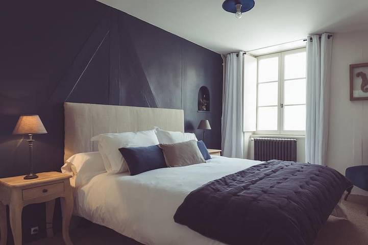 Location de vacances pour 2 personnes, avec terrasse et jardin dans Office De Tourisme De Chablis - 3