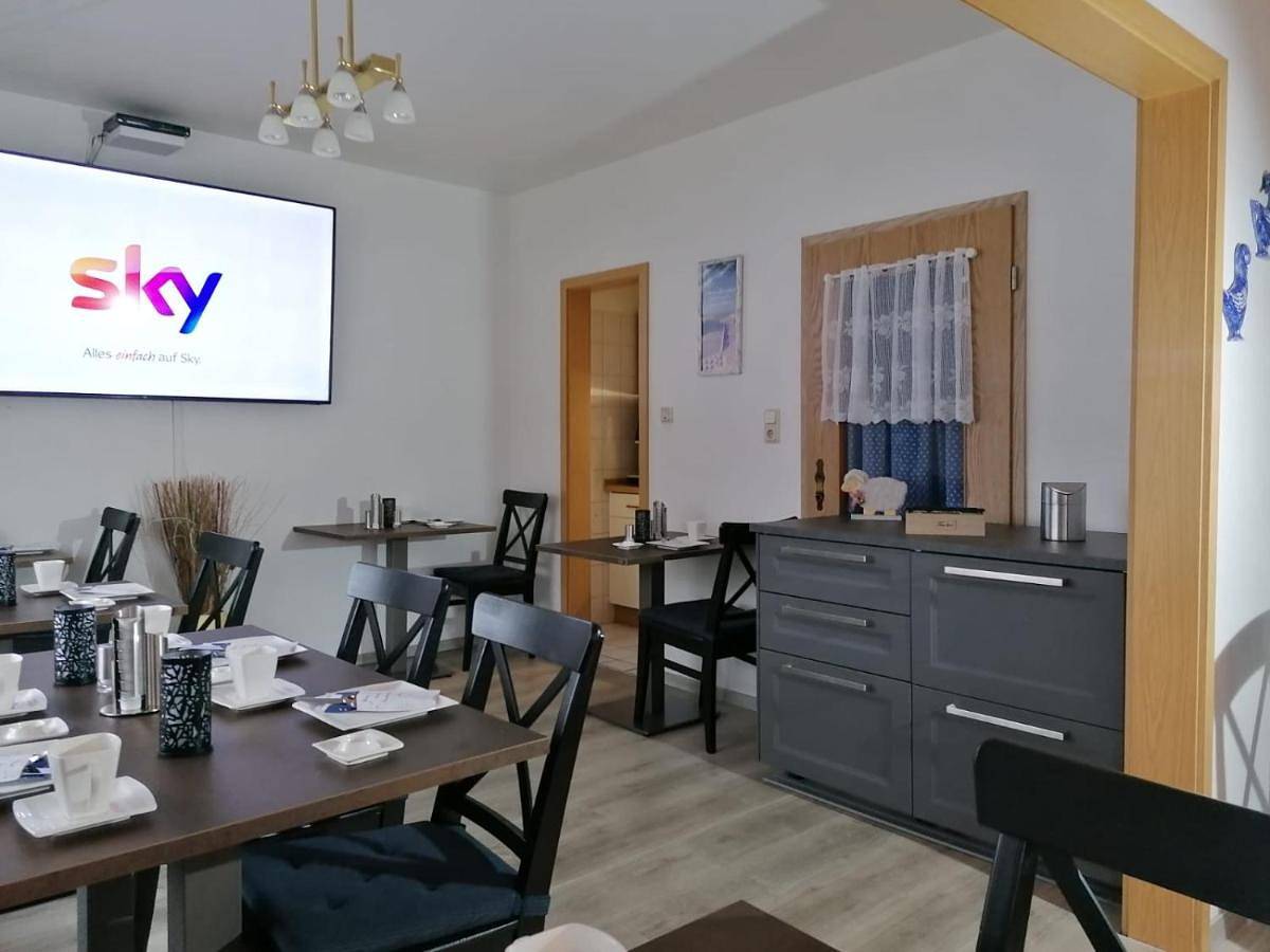 Hotel Pension garni Haus am Strand in Strand Norddeich, Norddeich