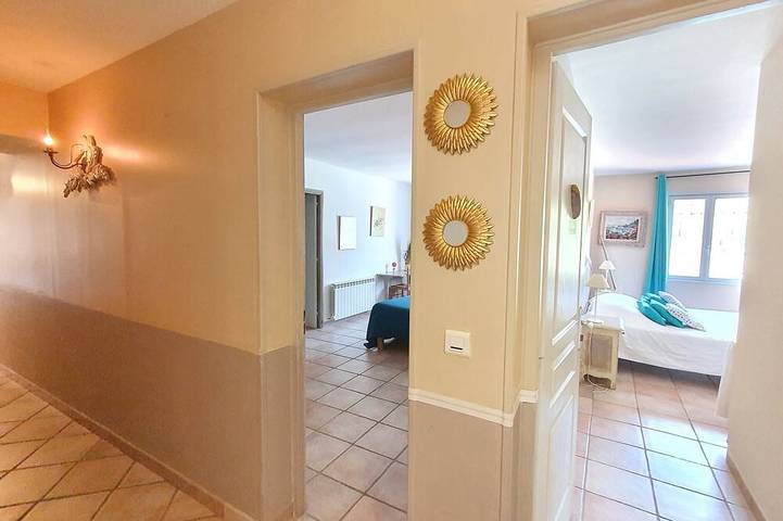 Location de vacances pour 25 personnes, avec jardin et balcon à Le Puy-Sainte-Réparade - 3