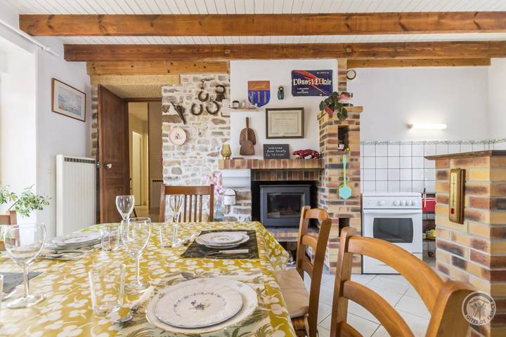 Gîte pour 4 personnes, avec terrasse et jardin, animaux acceptés à Créances - 3