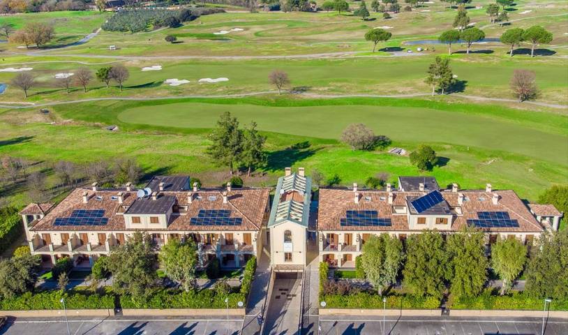 Casa vacanza per 6 persone, con piscina e idromassaggio nonché giardino a Guidonia Montecelio