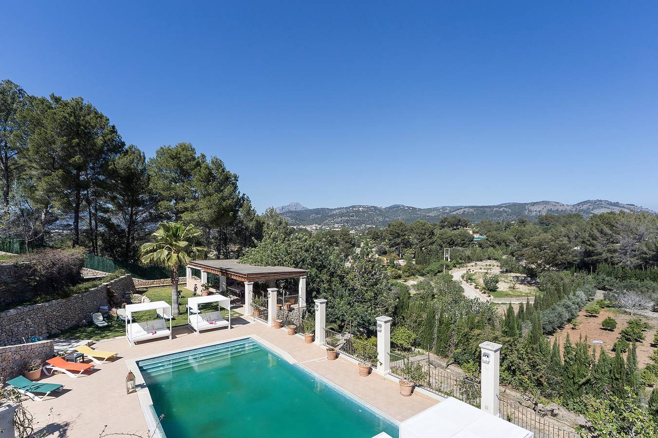 Majestic Holiday Estate Up To 12 in Calvia in Calvià, Mallorca Westen