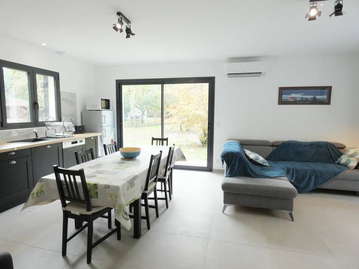 Casa de huéspedes para 6 personas, con jardín y jacuzzi - 1