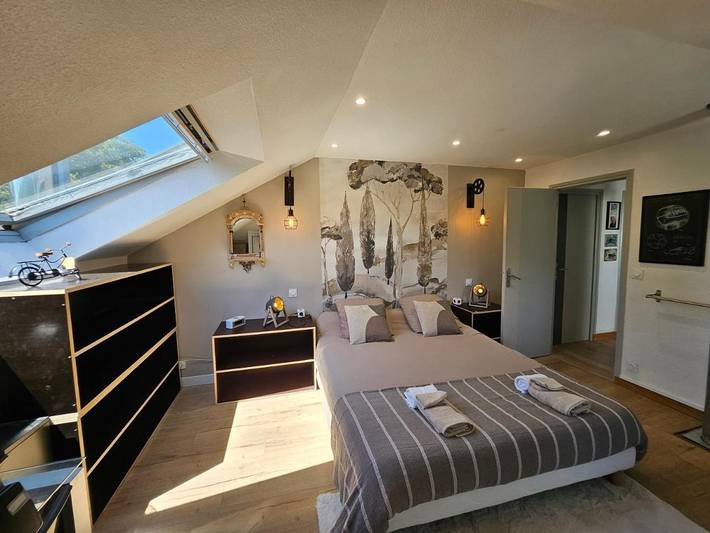Chambre d’hôte pour 2 personnes, avec jacuzzi ainsi que terrasse et jardin, animaux acceptés