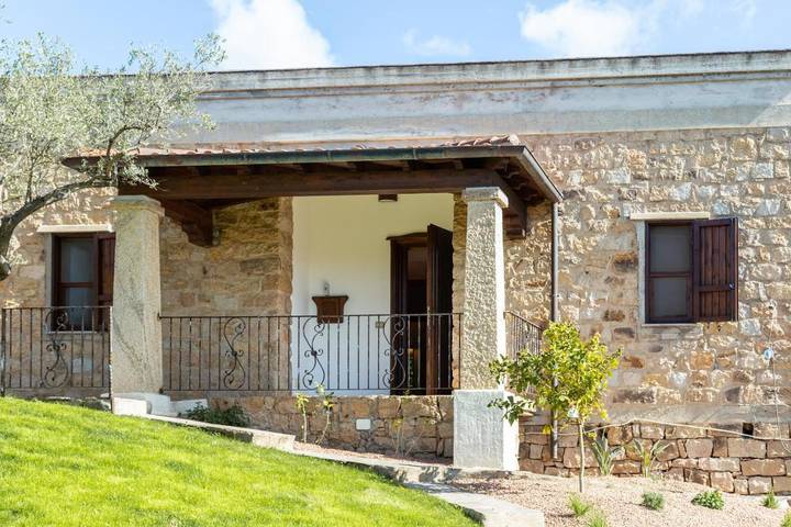 Casa vacanza per 5 persone, con Balcone e Terrazza nonché Giardino e Panorama a Lotzorai
