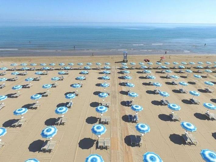 Villaggio vacanza per 5 persone, con Balcone e Terrazza nonché Giardino e Piscina per bambini a Vieste
