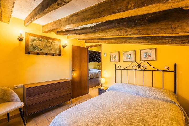 Gîte rural pour 20 personnes, à 45 minutes de Barcelone, Bbq, Wifi in Riudarenes, Province de Gérone