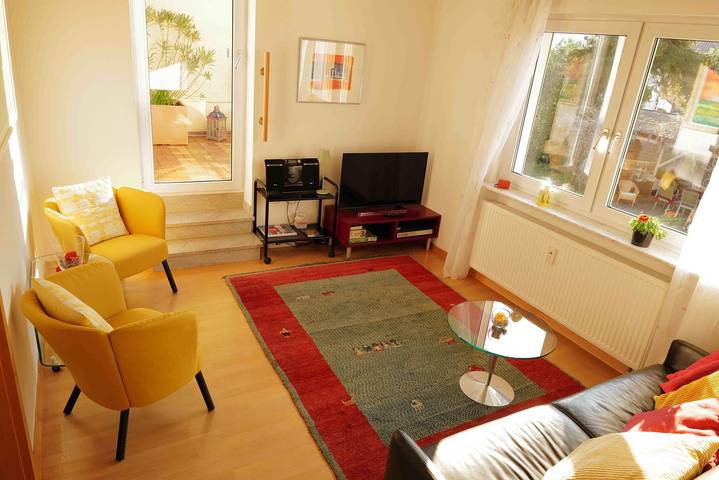 Ferienwohnung für 2 Personen, mit Terrasse und Garten sowie Ausblick