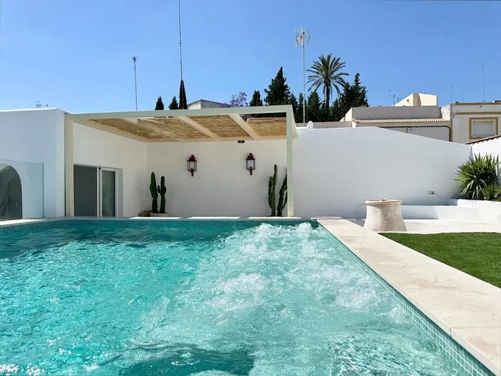 Chalet para 6 personas, con piscina además de terraza y vistas - 1