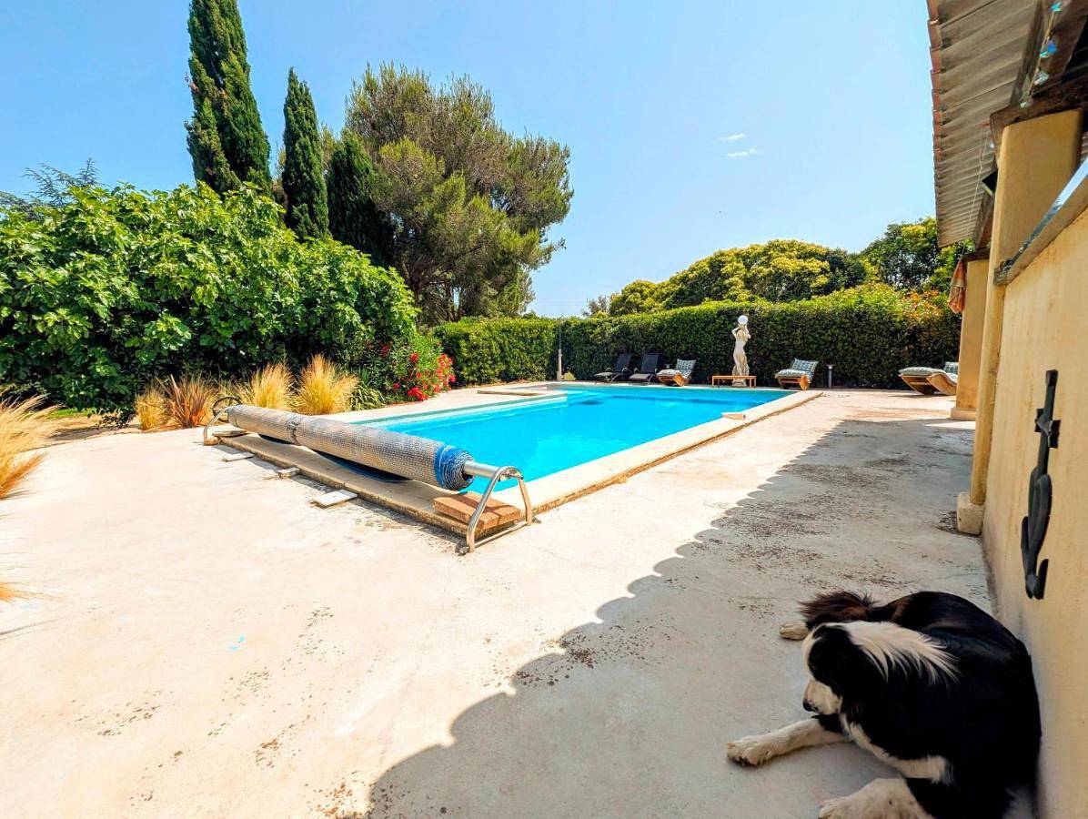 Appartement entier, Family Studio in Istres, Côte méditerranéenne (France)