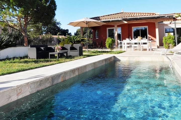 Villa pour 11 personnes, avec jardin et terrasse - 1