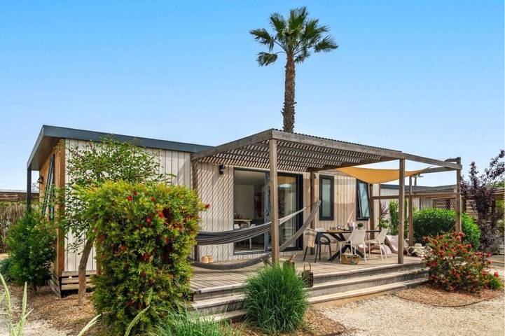 Mobil home pour 4 personnes, avec terrasse ainsi que jardin et piscine, adapté aux familles à Portiragnes - 2