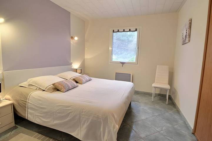 Location de vacances pour 4 personnes, avec jardin dans Plage de Port-Mabo - 2