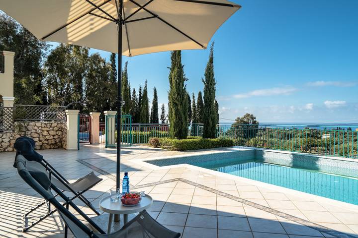 Apartment for 4 people, with Balcony and Garden in Kefalonia