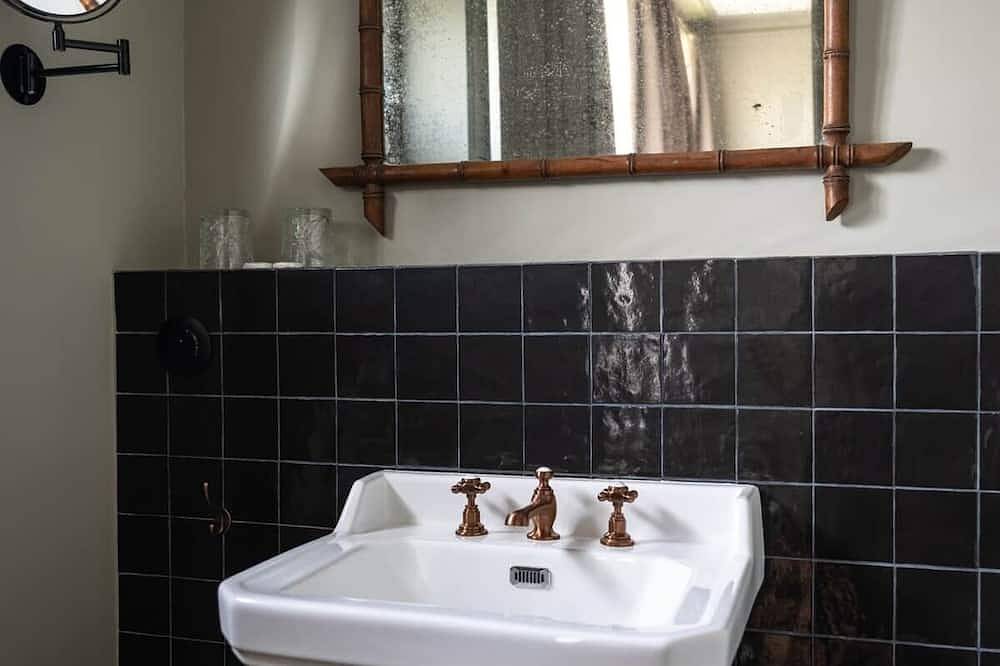 \"Les Villas du Parc\" - Vittel Thermal Park\n\n\"Ambroise\" Guesthouse in Vittel, Neufchâteau