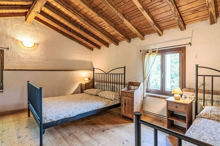 La casa del Fiume in Rialto, Alpi Liguri