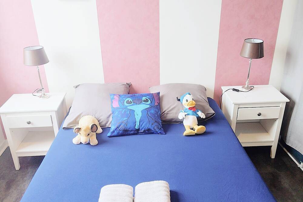 Entire apartment, Disneyland Paris getaway in Bailly-Romainvilliers, Seine-et-Marne