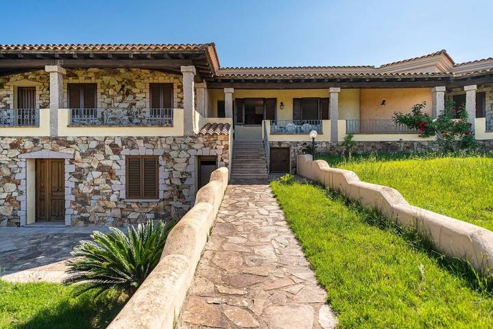 Ferienhaus für 4 Personen, mit Balkon/Terrasse und Garten in Siniscola - 3