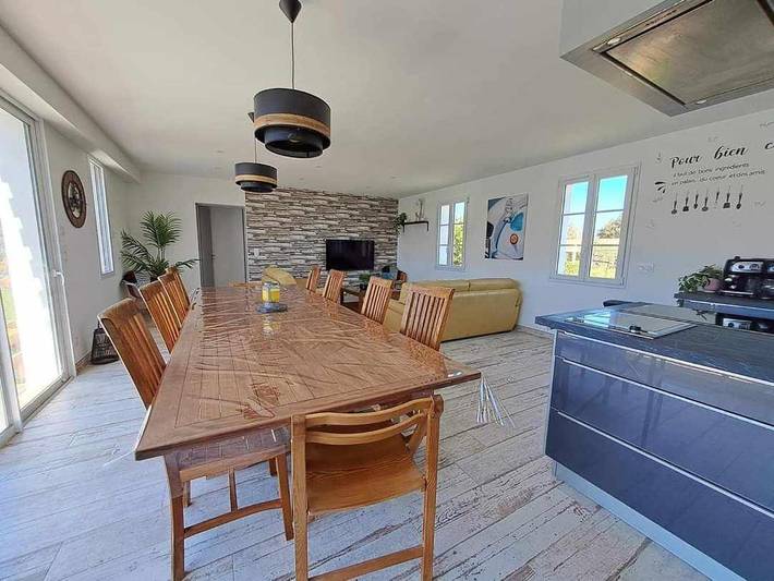 Location de vacances pour 10 personnes, avec jardin et piscine à l' Île d'Yeu - 4