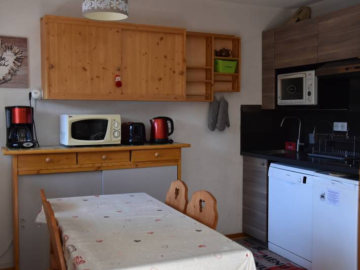 Gîte pour 6 personnes, avec balcon dans Office De Tourisme De Pralognan - 3