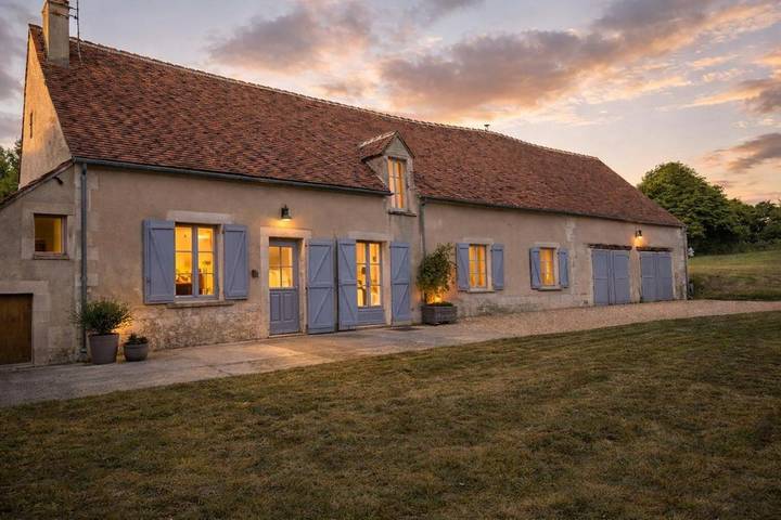 Location de vacances pour 6 personnes, avec jardin, animaux acceptés à Courgeon