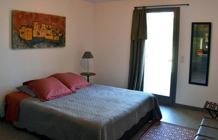 Chambre d’hôte pour 2 personnes, avec jardin et vue ainsi que piscine et terrasse à Lourmarin - 3