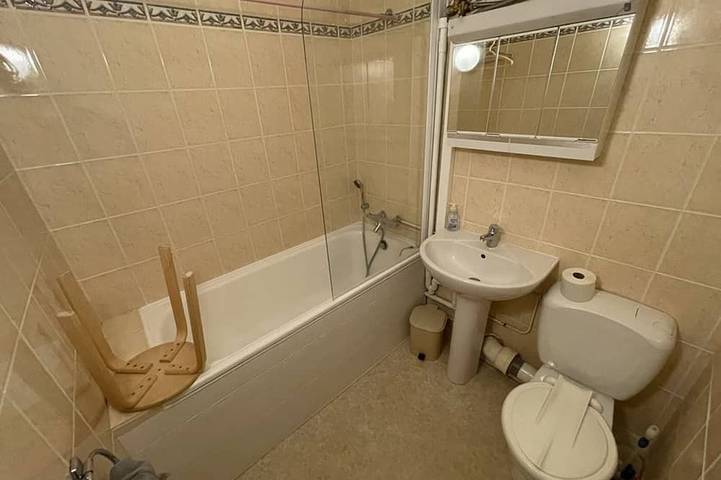 Appartement entier, Studio 4 pers, centre station avec WiFi, accès direct pistes et commerces in Le Lioran, Laveissière