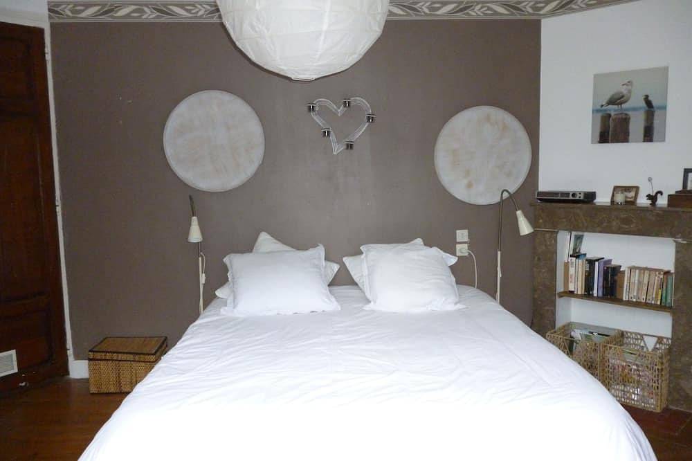 Charming villa in wooded area with large garden 1 km from the sea in Cucq, Montreuil region