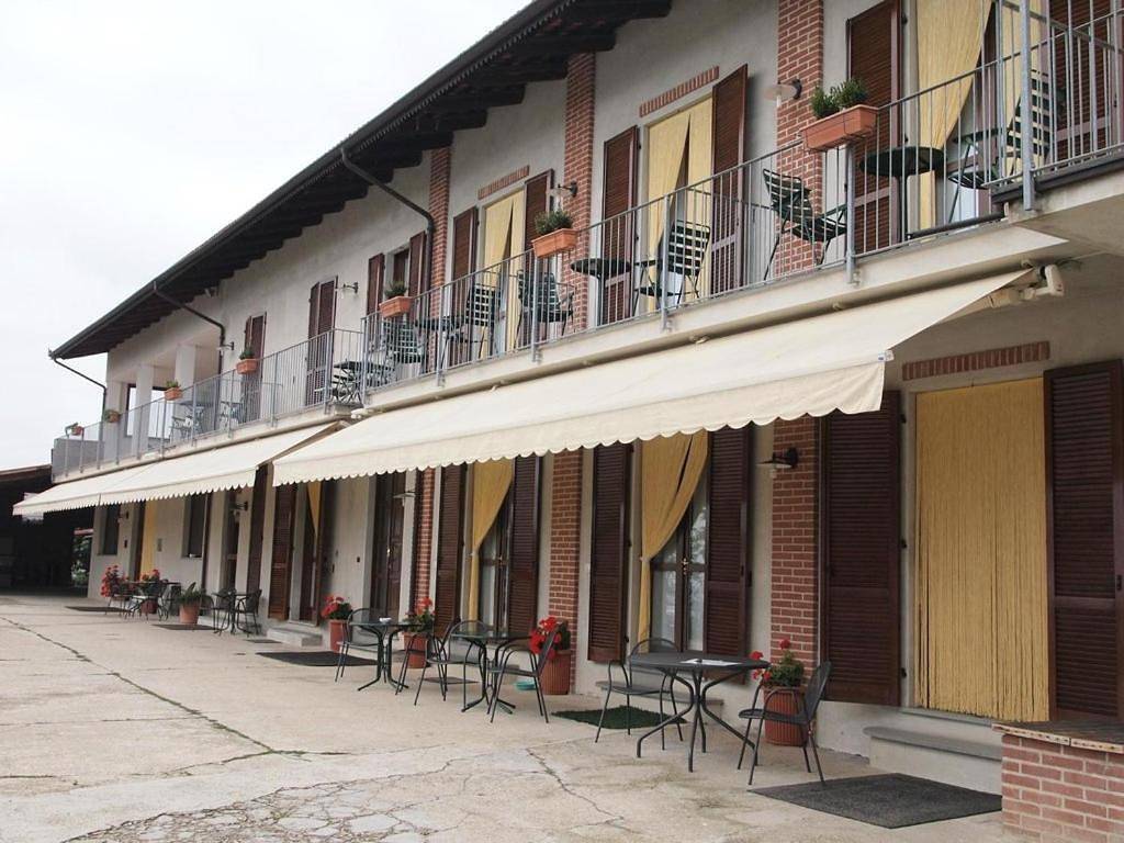 Agriturismo Le Viole in Barolo, Langhe