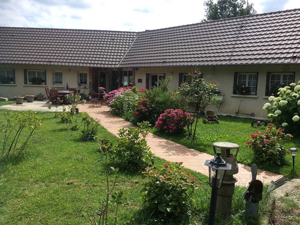 Au Bel Hortensia - Chambre 2 pieces pour in Gonneville-sur-Mer, Région de Lisieux