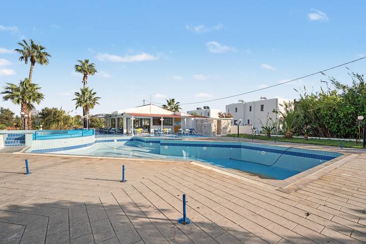 Apartment in A Hotel 'Hercules Plus Faliraki' with Shared Pool, Shared Terrace and Wi-Fi in Faliraki, Rhodos