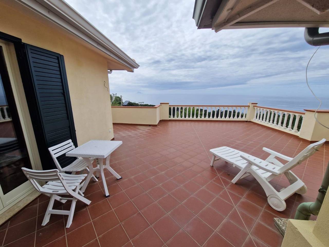 Entire apartment, Le Terrazze in Santa Domenica, Vibo Valentia Province