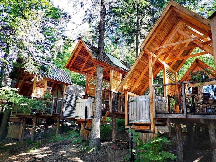 Camping per 4 persone, con Idromassaggio e Terrazza nonché Giardino e Piscina a Bled