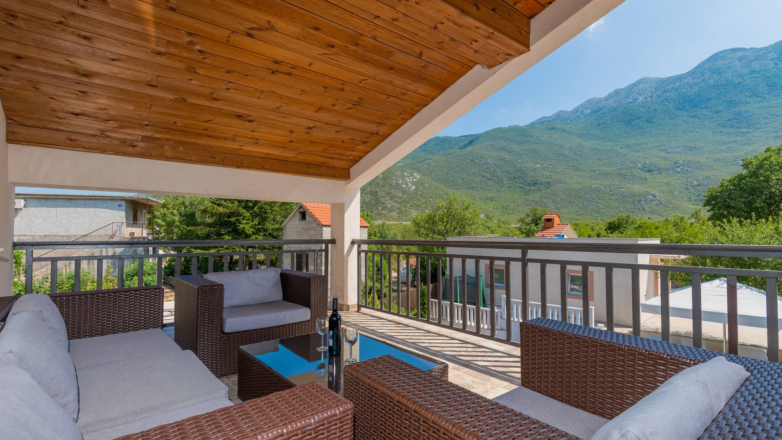 Villa Mateo -Zagvozd by Villas Guide in Makarska Riviera