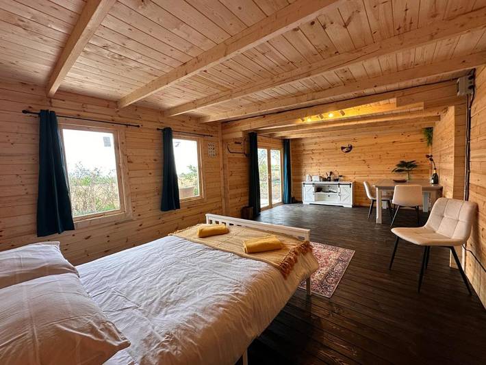 Glamping for 2 people, with Hot tub and Terrace as well as Garden and Sauna in Buckinghamshire