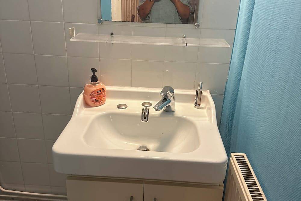 Apartamento entero, Studio for rent  in Froges, Isère