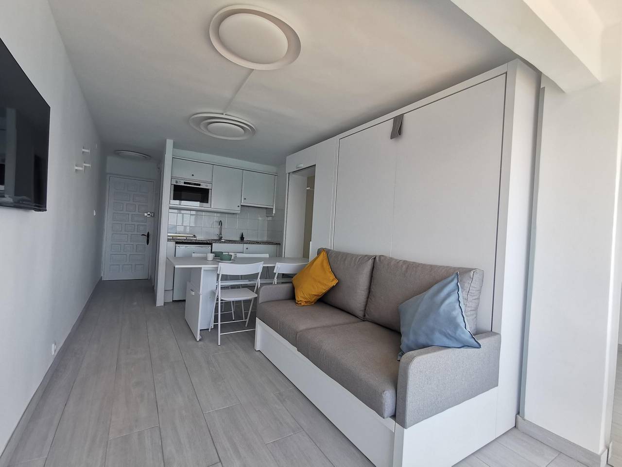 Ganze Wohnung, Renoviertes Studio direkt am Strand mit Parkplatz in Platja d'Aro in Platja d'Aro, Costa Brava