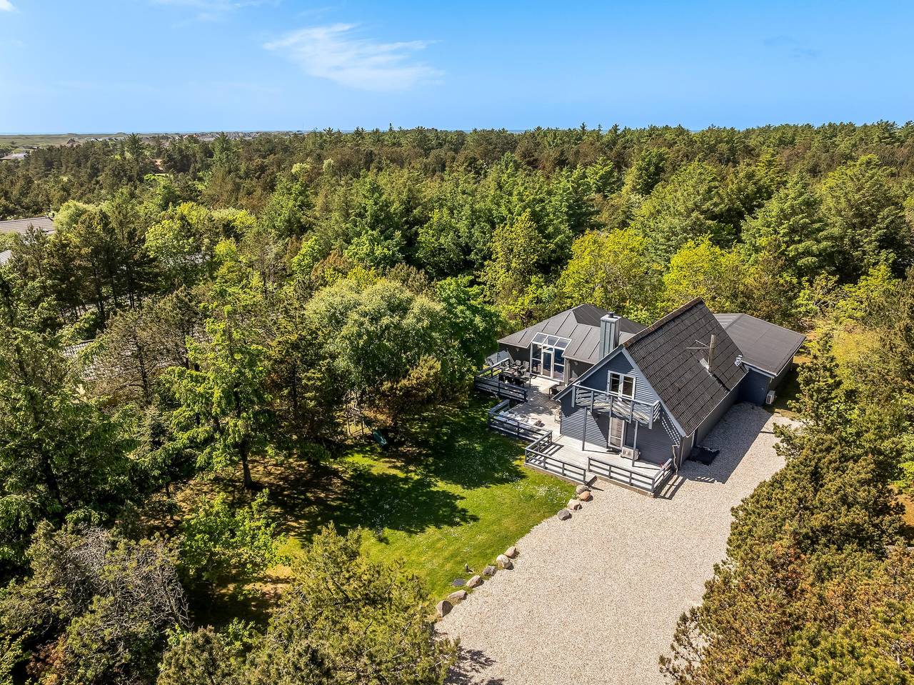 Lovely 16-person pool house with spa, sauna and large terrace in Agger, Limfjord in Nordjütland