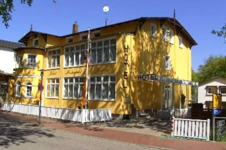 Doppelzimmer 1 - Hotel & Restaurant Kähler Gm 69351 in Graal-Müritz, Rostock y sus alrededores