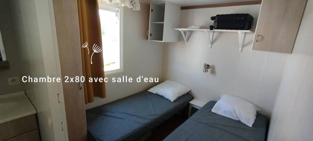 Camping pour 4 personnes, avec terrasse et jardin, animaux acceptés à Marseillan - 2
