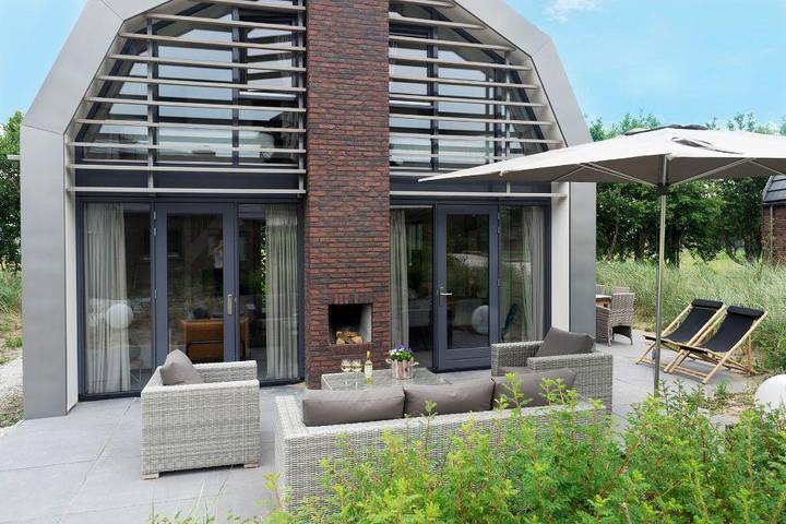 Ferienhaus für 6 Personen, mit Terrasse und Sauna sowie Balkon/Terrasse