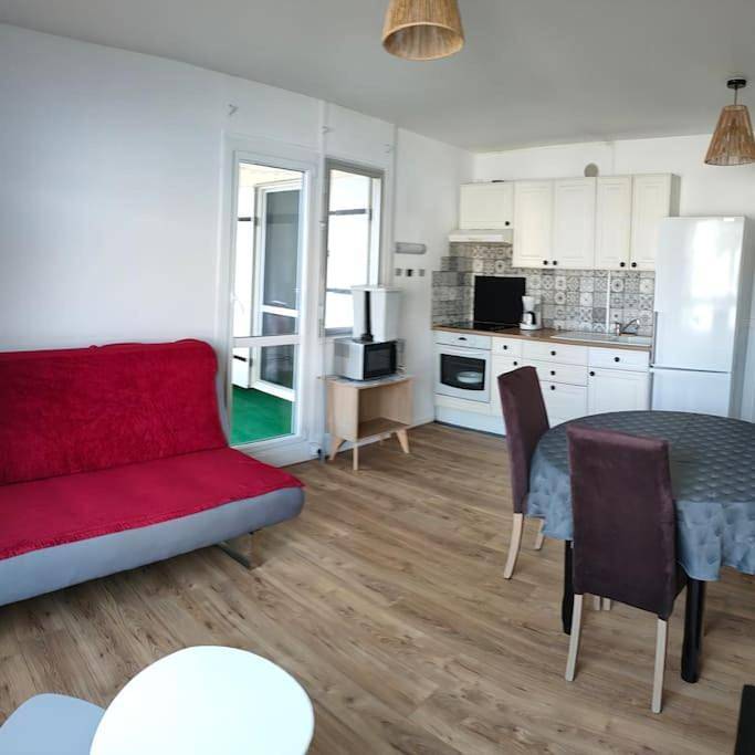 Gîte pour 4 personnes, avec jardin, animaux acceptés dans Port De Fecamp