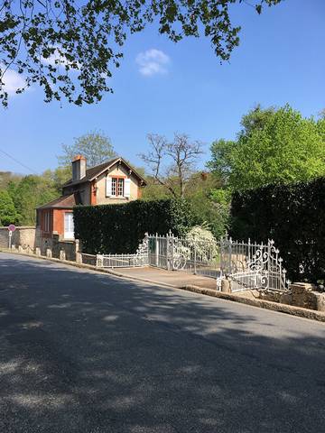 Gîte pour 5 personnes, avec terrasse et jardin, animaux acceptés dans le Cher