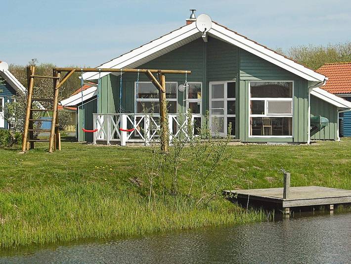 Ferienhaus für 6 Personen, mit Whirlpool und Terrasse sowie Garten und Sauna in Otterndorf