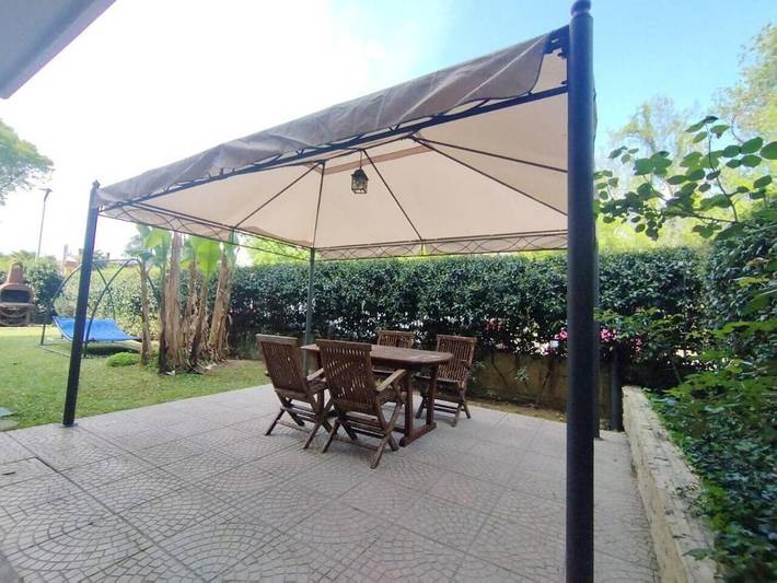 Apartament wakacyjny dla 4 osób, z ogród i widok na jezioro w Prowincja Mediolan