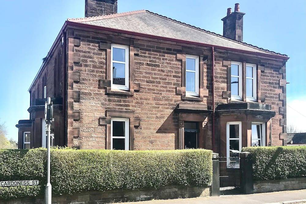 4 bedroom accommodation in Dumfries in Dumfries, Dumfries and Galloway
