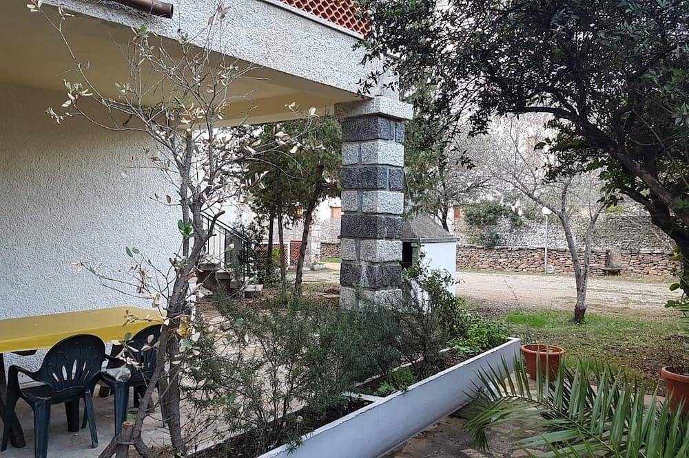 Apartamento entero, Budoni, apartamento 7, a pocos pasos de la playa in Budoni, Olbia-Tempio