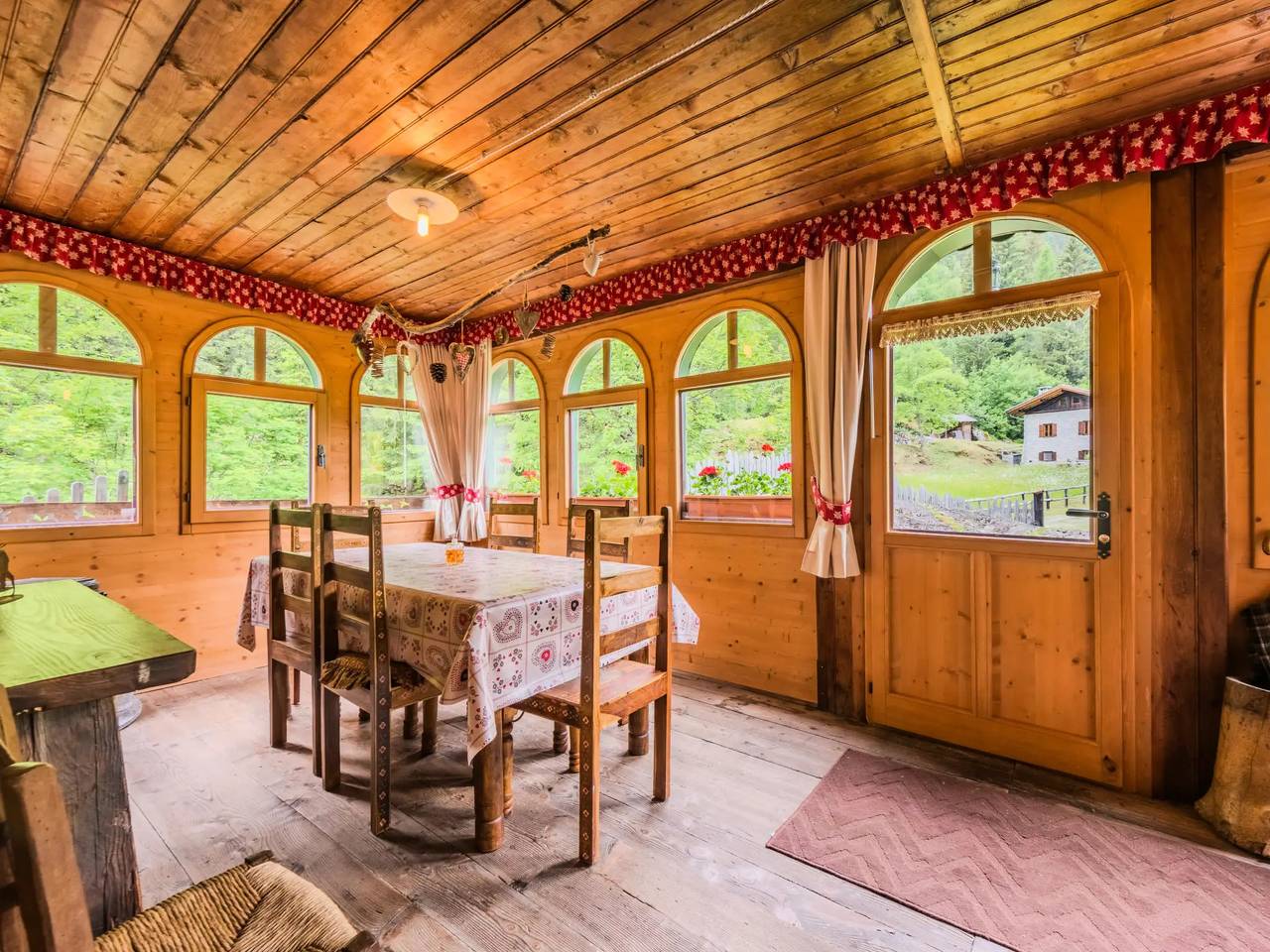 Maison 4 Personnes in Strembo, Alpi dell'Adamello e della Presanella
